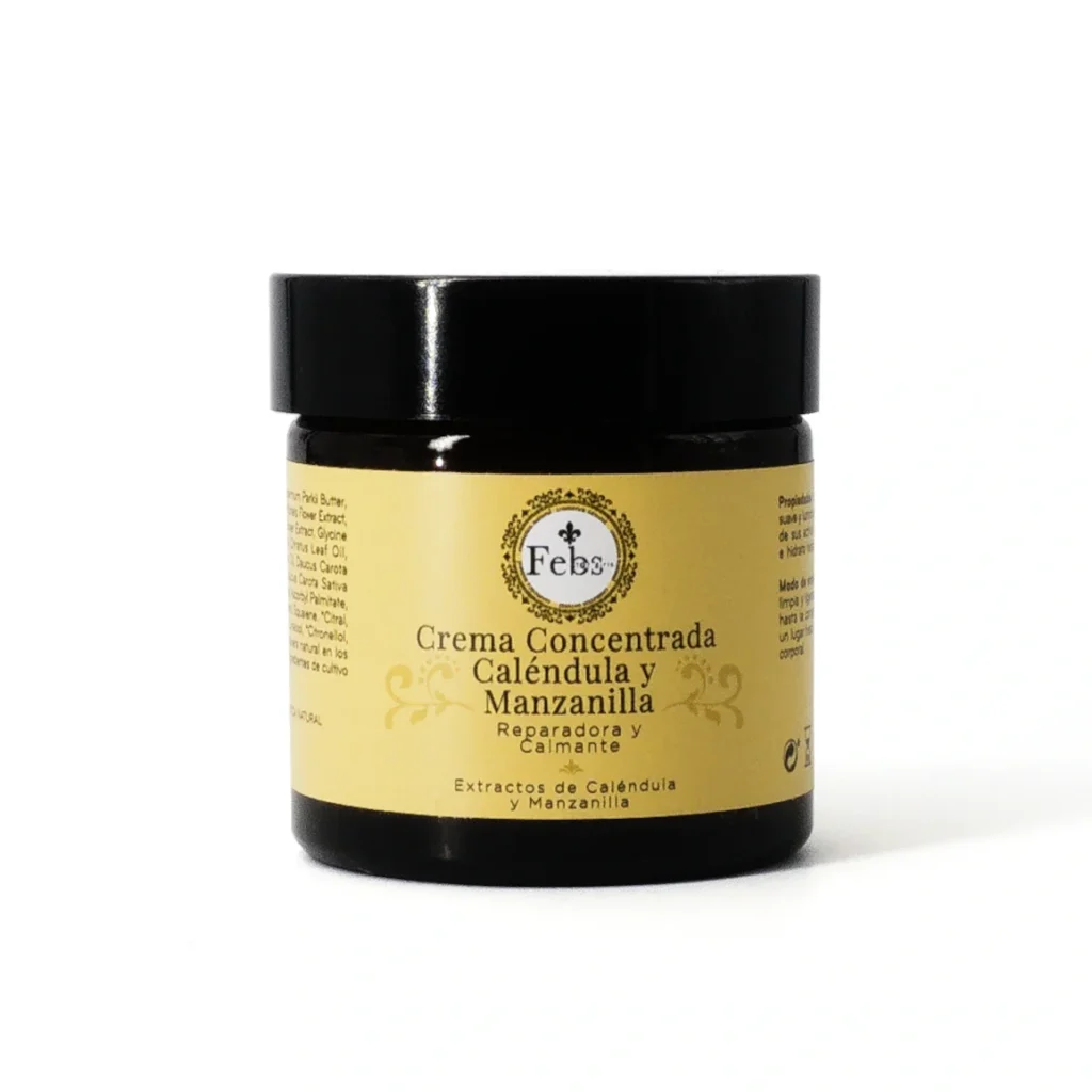 Foto profesional de la Crema Concentrada Reparadora y Calmante de Caléndula y Manzanilla Feb's. Ideal para cosmética natural, el producto se muestra en su tarro sobre un fondo blanco para tienda online.